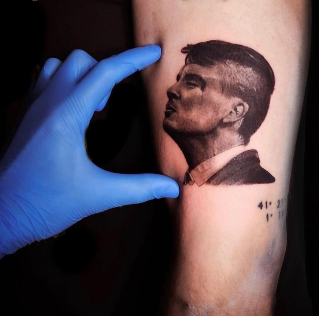 Retrato realista tatuado por Jordi